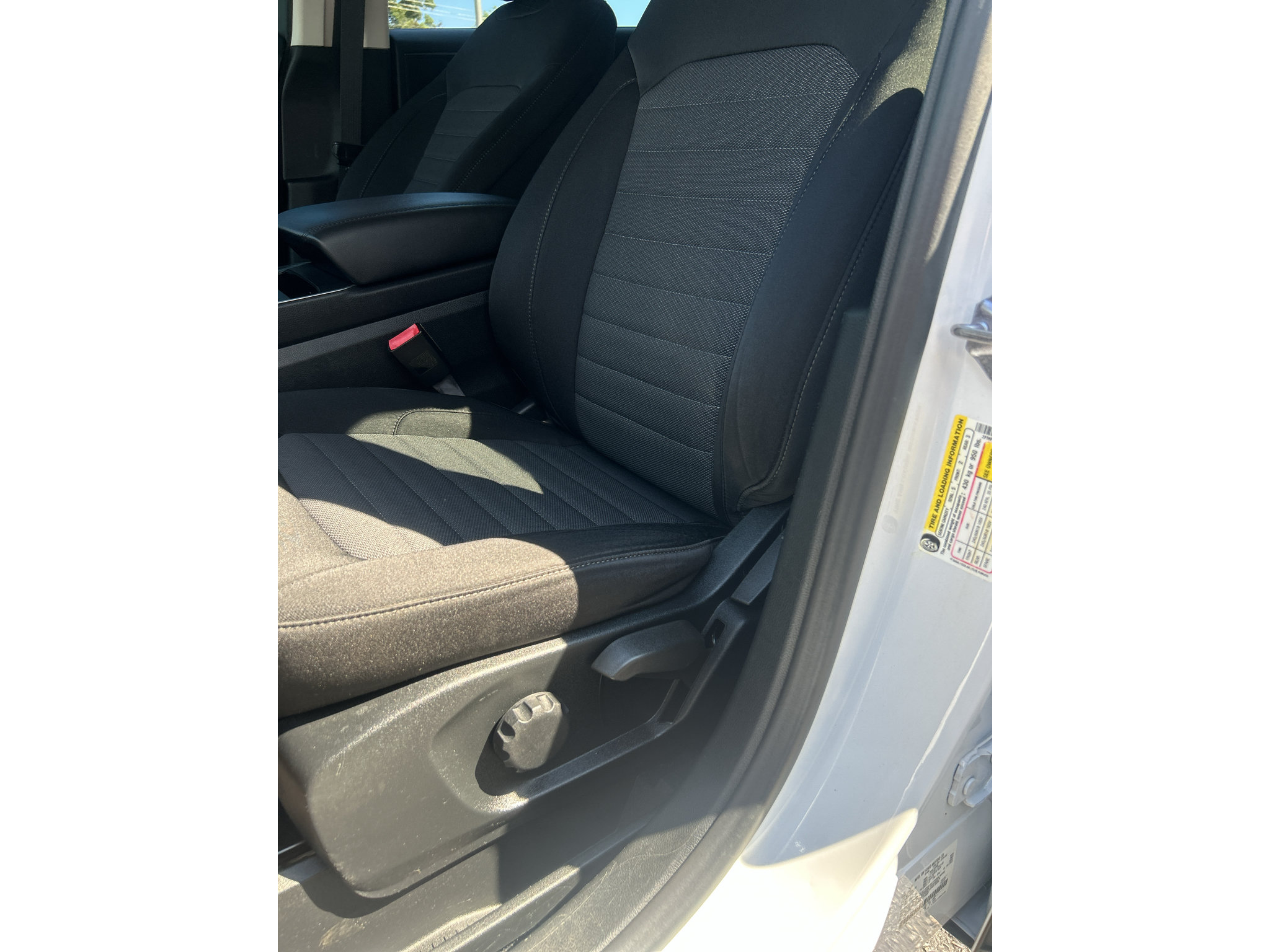 Used 2021 Ford Edge SE FWD image 18