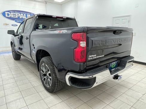 Used 2022 Chevrolet Silverado 1500 LT AWD/4WD image 18