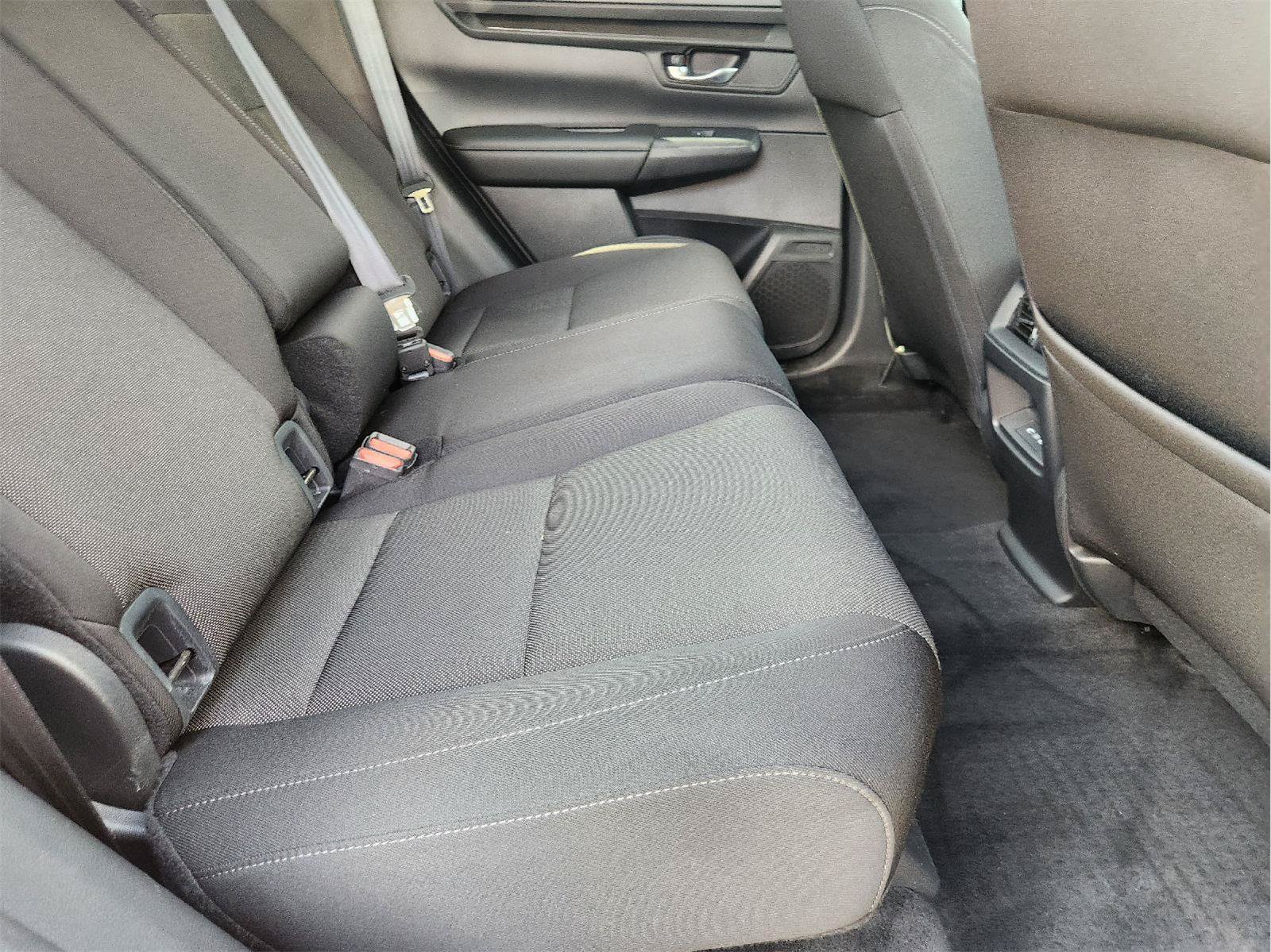 Used 2025 Honda CR-V EX image 31