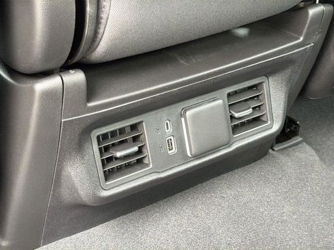 Used 2024 GMC Sierra 1500 SLE AWD/4WD image 26