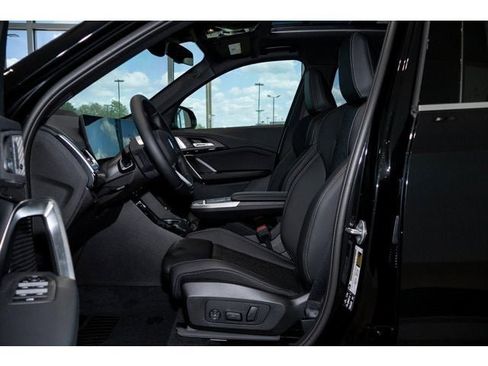 Used 2025 BMW X1 xDrive28i w/ Premium Package image 60