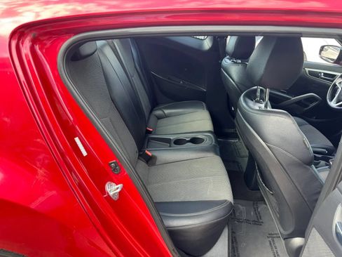 Used 2016 Hyundai Veloster w/ Option Group 02 FWD image 12