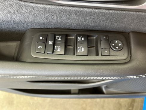 New 2026 Chrysler Pacifica Select image 30