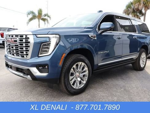 New 2026 GMC Yukon XL Denali w/ Sun & Power Step Package AWD/4WD image 4