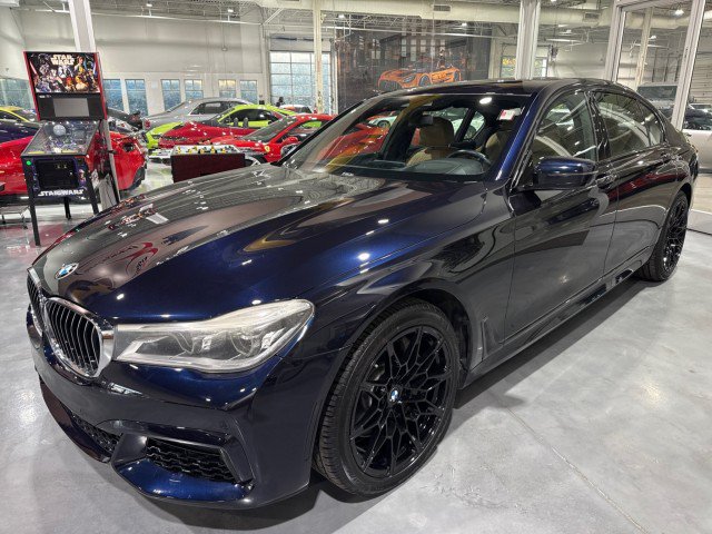 Used 2016 BMW 750i xDrive AWD/4WD image 1