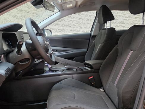 New 2026 Hyundai Elantra SE image 21