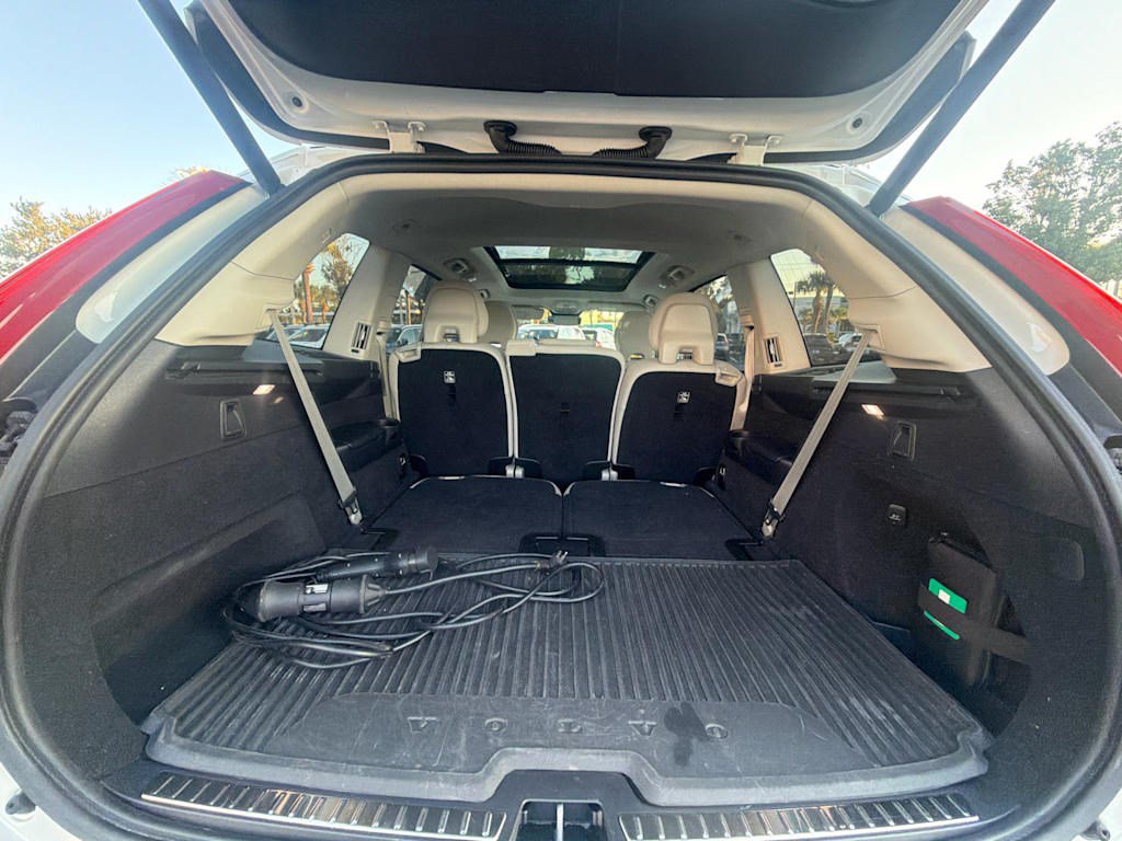 Used 2024 Volvo XC90 T8 Plus w/ Protection Package Premier AWD/4WD image 29