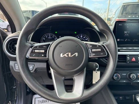 Used 2023 Kia Forte LXS image 10