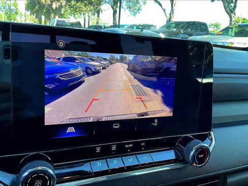 Used 2024 Chevrolet Colorado Trail Boss image 20