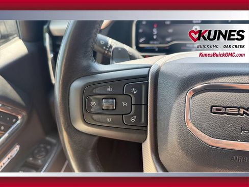 Used 2023 GMC Sierra 1500 Denali w/ Technology Package AWD/4WD image 17