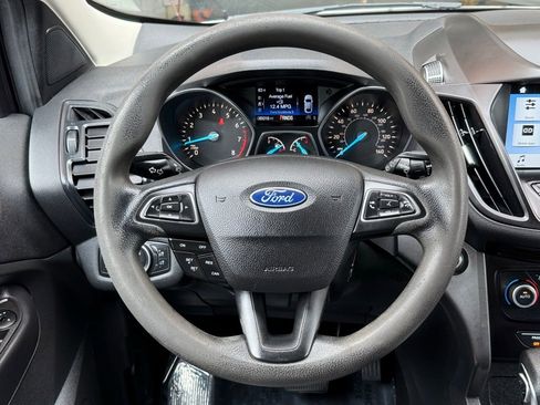 Used 2019 Ford Escape SE image 25
