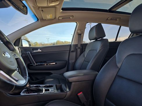 Used 2022 Kia Sportage EX w/ EX Technology Package image 20
