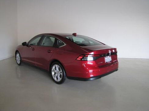 Certified 2023 Honda Accord LX image 21