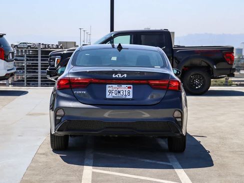 Used 2023 Kia Forte LXS FWD image 5