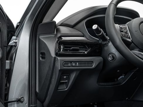 New 2026 Acura MDX SH-AWD image 21