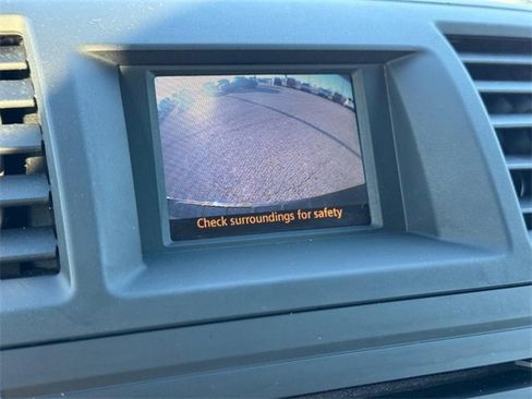 Used 2012 Toyota Highlander 4WD image 17