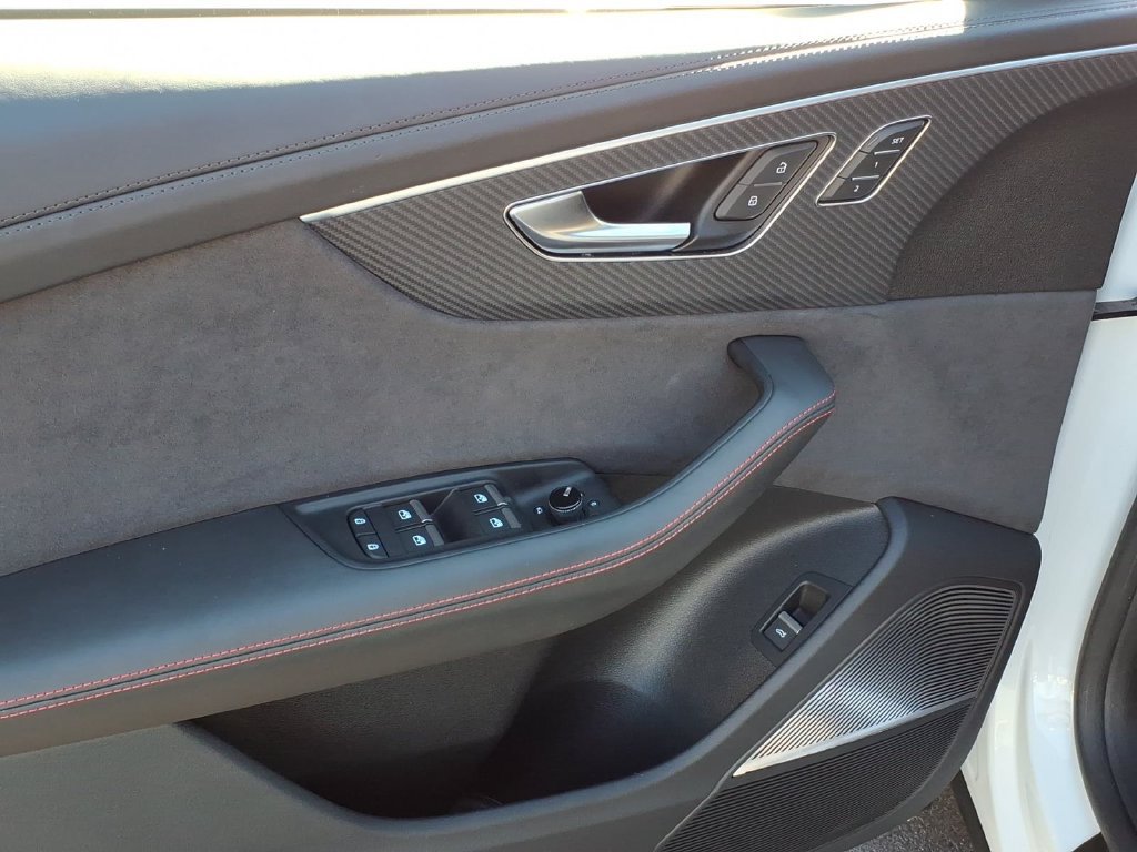 Used 2023 Audi RS Q8 AWD/4WD image 14