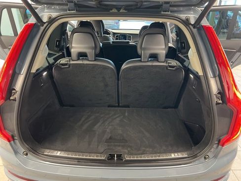 Used 2020 Volvo XC90 T5 Momentum image 18
