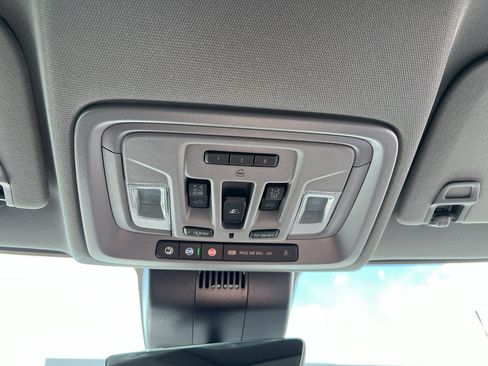 New 2025 GMC Sierra 3500 Denali w/ Denali Reserve Package image 32