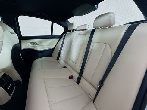 Used 2025 BMW 330i xDrive 330i xDrive w/ Premium Package image 25