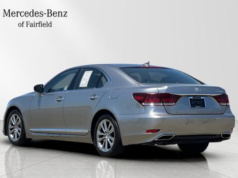 Used 2016 Lexus LS 460 w/ Comfort Package RWD image 6
