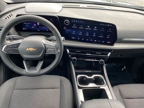 New 2026 Chevrolet Traverse LT w/ Sun and Wheel Package image 12