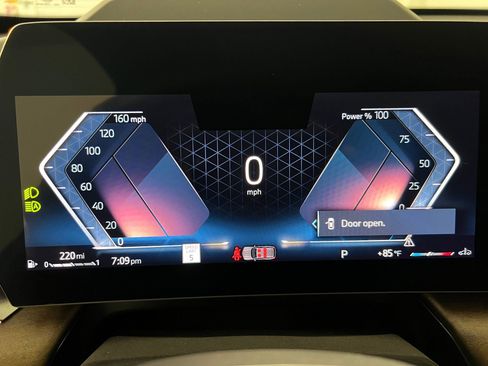 Used 2025 BMW X1 xDrive28i w/ Premium Package AWD/4WD image 25