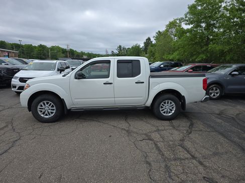 Used 2019 Nissan Frontier SV AWD/4WD image 6