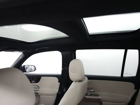 Certified 2026 Mercedes-Benz GLB 250 4MATIC image 22