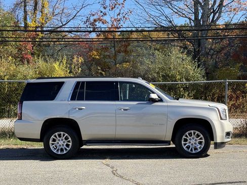 Used 2015 GMC Yukon SLE w/ Convenience Package image 3