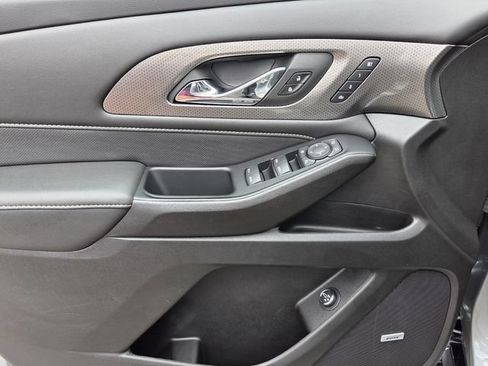 Certified 2023 Chevrolet Traverse Premier w/ Redline Edition FWD image 19