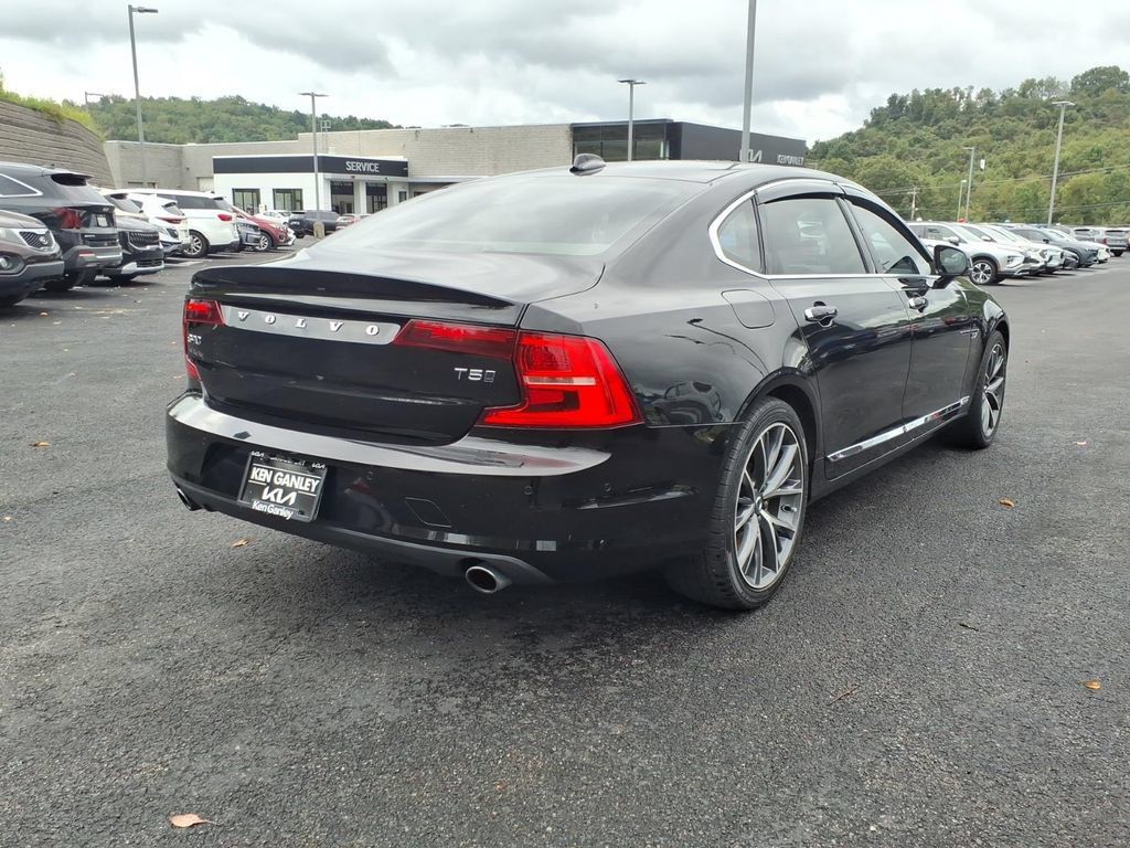 Used 2018 Volvo S90 T5 Momentum w/ Convenience Package AWD/4WD image 8
