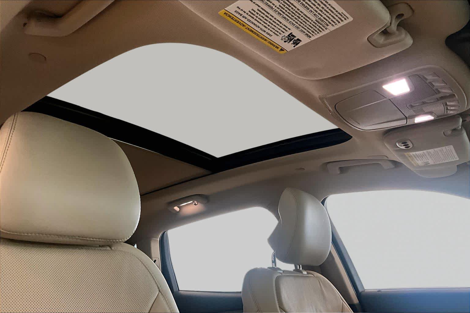 Used 2019 Lincoln Nautilus Reserve FWD image 13