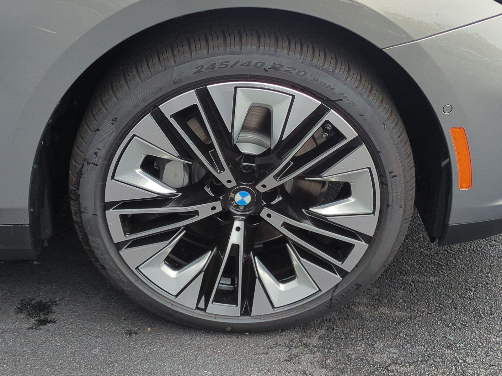 New 2027 BMW 530i w/ Premium Package RWD image 13