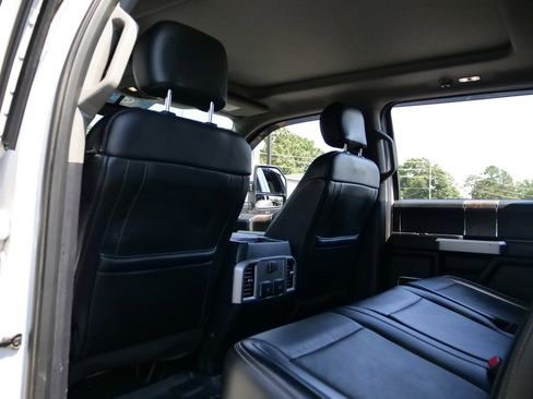 Used 2019 Ford F350 Lariat AWD/4WD image 29