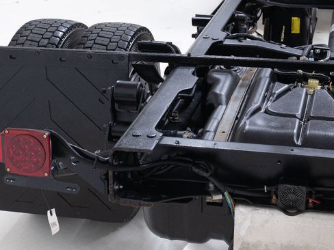 Used 2018 Ford F550 4x4 Regular Cab Super Duty image 65