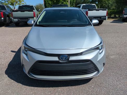 Certified 2024 Toyota Corolla XLE FWD image 9