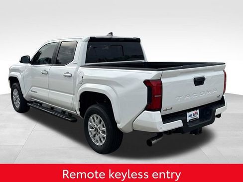 Used 2025 Toyota Tacoma SR5 w/ SR5 Upgrade Package image 8