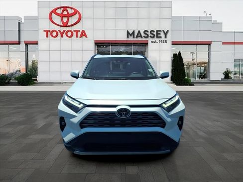 Used 2022 Toyota RAV4 Limited FWD image 8