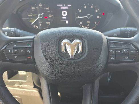 Used 2025 RAM ProMaster 2500 w/ Convenience Group FWD image 32