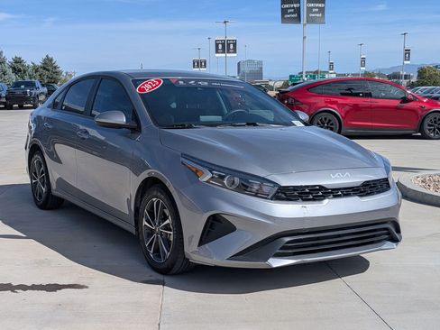 Certified 2023 Kia Forte LXS FWD image 7