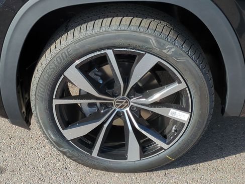 New 2026 Volkswagen Atlas SEL Premium R-Line AWD/4WD image 19