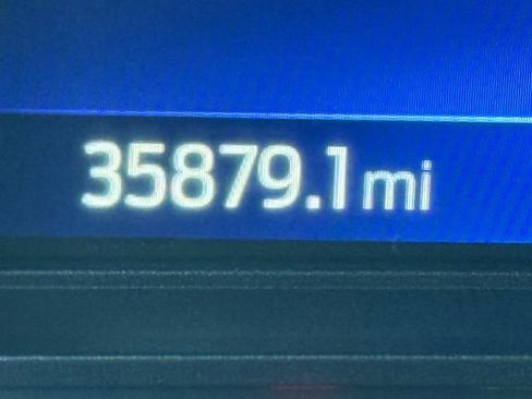 Used 2022 Ford Explorer XLT w/ Equipment Group 202A image 16