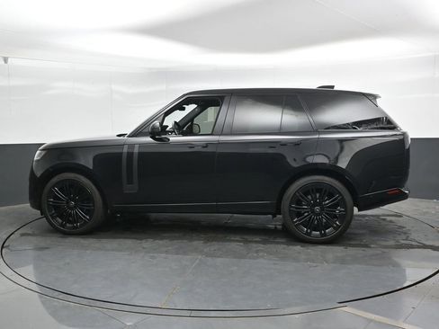 Used 2025 Land Rover Range Rover SE AWD/4WD image 10