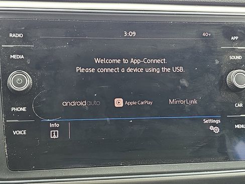 Used 2019 Volkswagen Atlas SE image 23