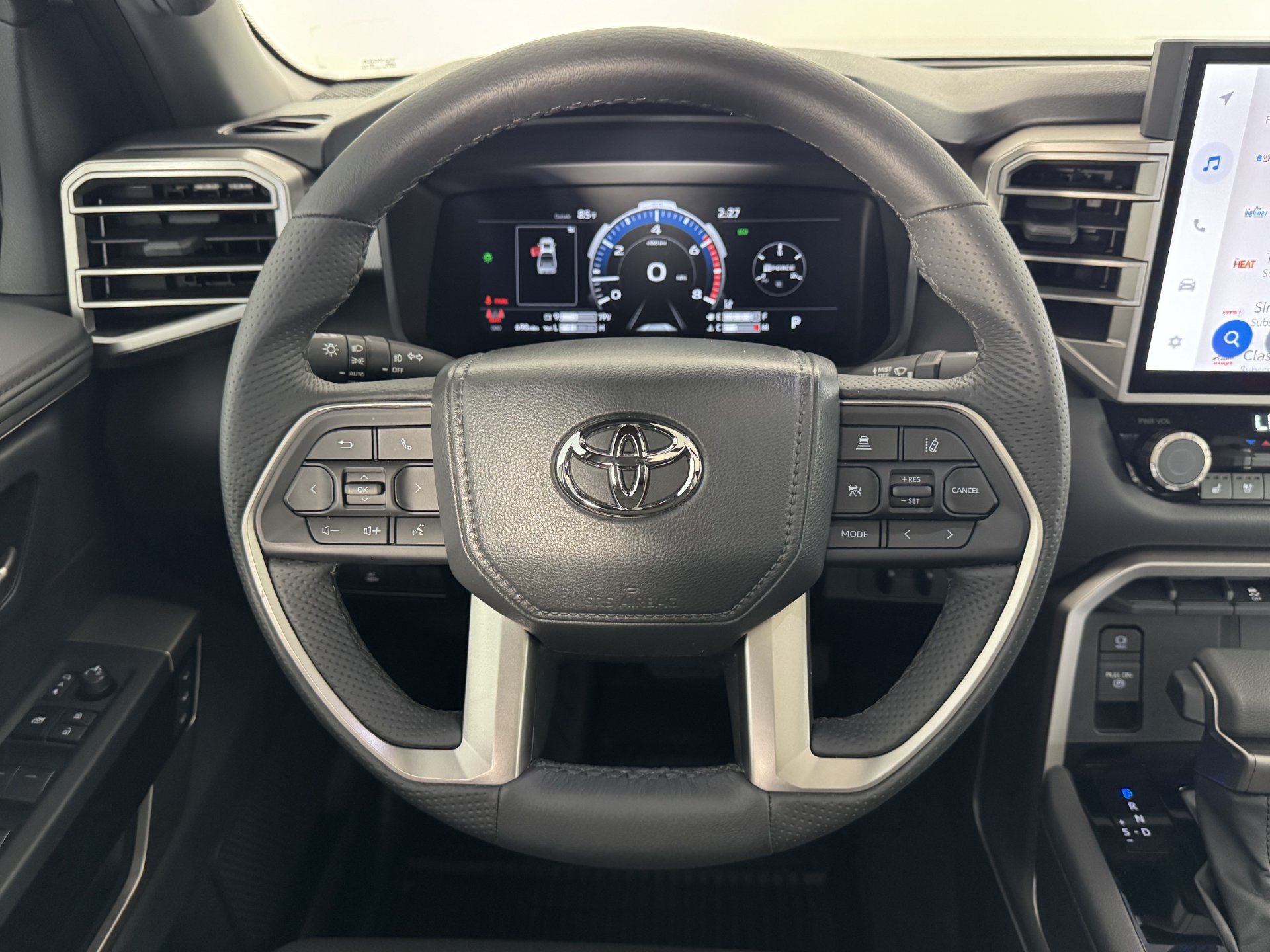 Used 2025 Toyota Tundra Limited w/ Power Package RWD image 29