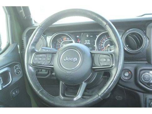 Used 2021 Jeep Wrangler Unlimited Sport image 16