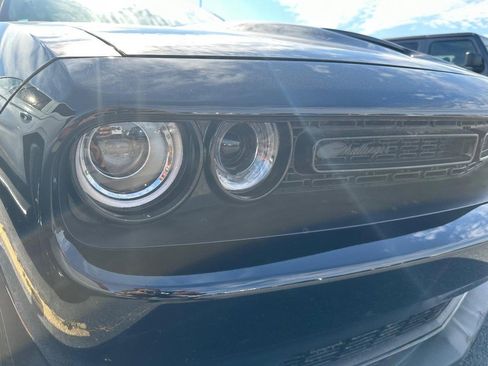 Used 2022 Dodge Challenger R/T w/ Blacktop Package image 33