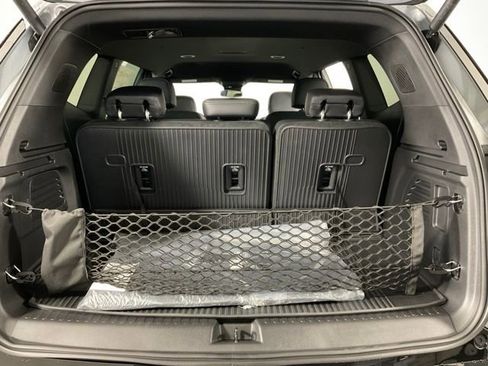 New 2026 Buick Enclave Sport Touring w/ LPO, Floor Liner Package AWD/4WD image 38