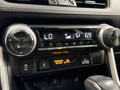 Certified 2021 Toyota RAV4 XLE Premium image 20